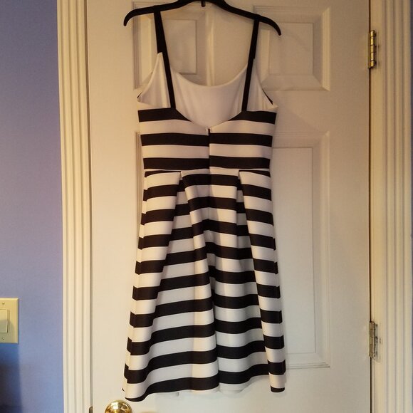 Soprano Black and White Stripe Sleeveless Dress - Picture 2 of 6